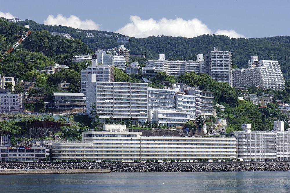 Готель Wisterian Life Club Atami Екстер'єр фото